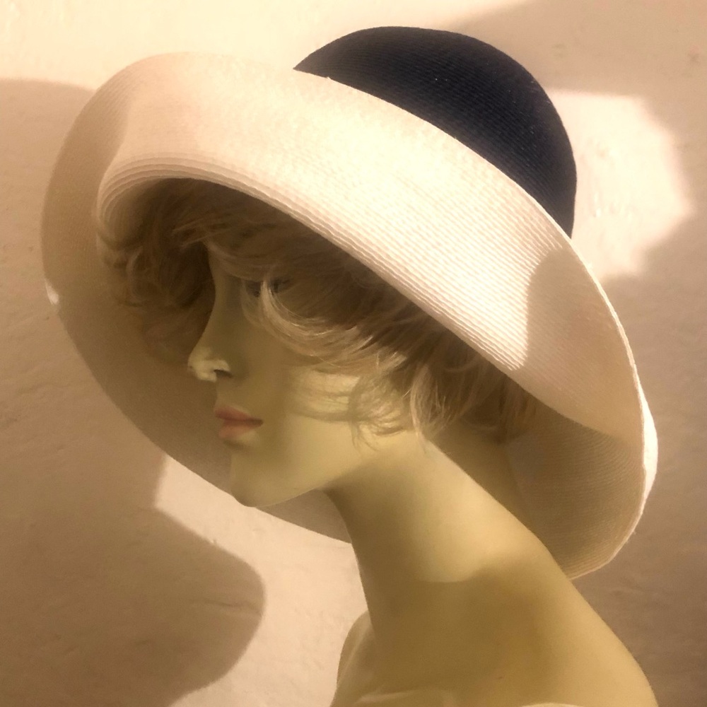 $350 PATRICIA UNDERWOOD STRAW HAT - Picture 4 of 8